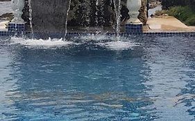 Hotel la Cueva Limon